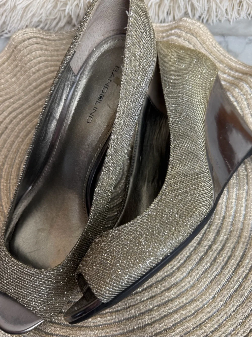 Bandolino Peep Toe Gold Silver Metallic Sparkle Woven Pattern 8.5 Heel 3